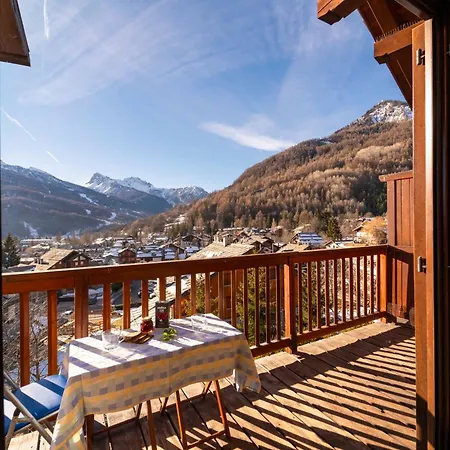 San Giorgio Apt With 2 Balconies & Private Parking
