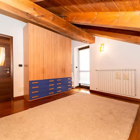 San Giorgio Apt With 2 Balconies & Private Parking Bardonecchia